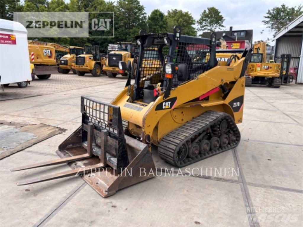 CAT 257B Šmykom riadené nakladače