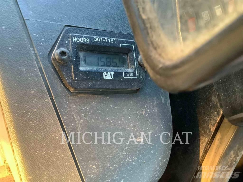 CAT 259B3 A2Q Šmykom riadené nakladače