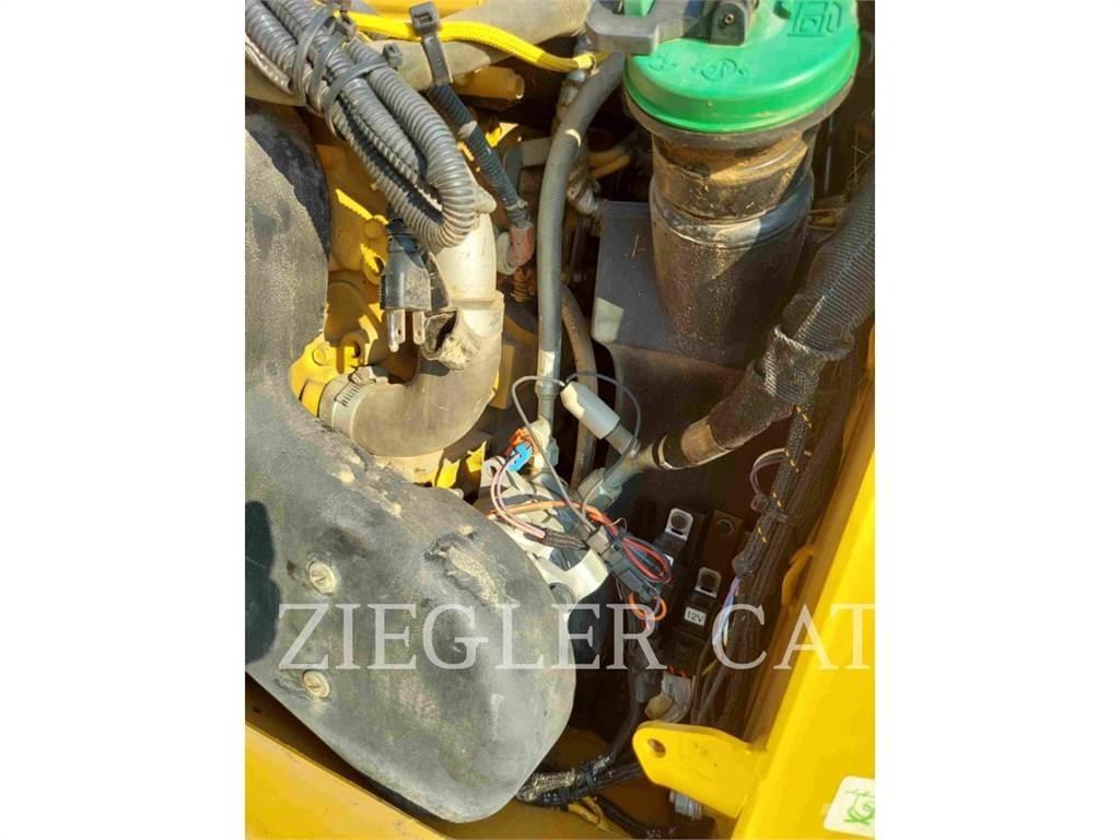CAT 259D Pásové nakladače