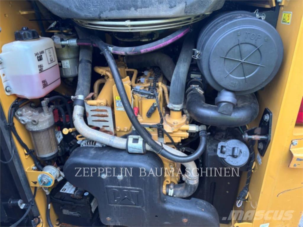 CAT 259D Šmykom riadené nakladače