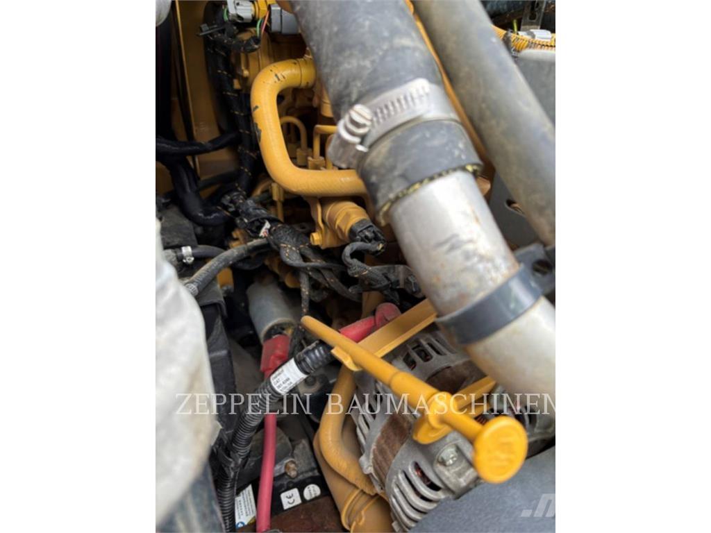 CAT 259D Šmykom riadené nakladače