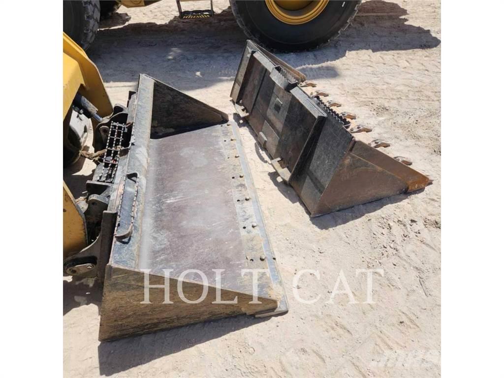 CAT 259D CAB Šmykom riadené nakladače
