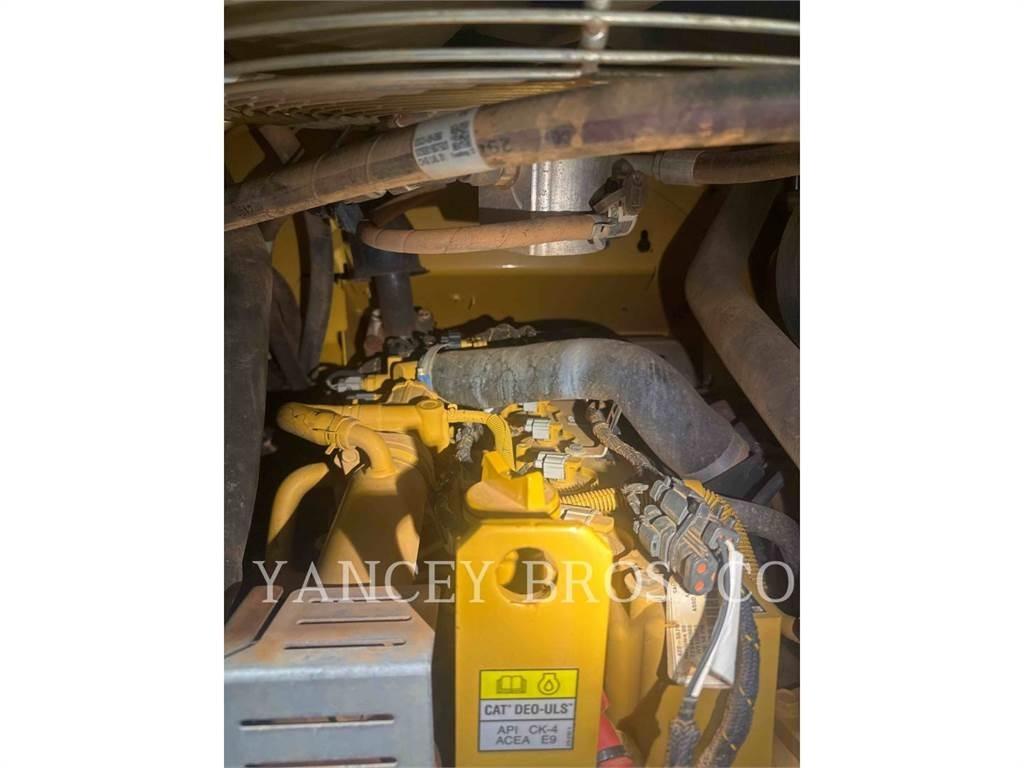 CAT 259D3 Šmykom riadené nakladače