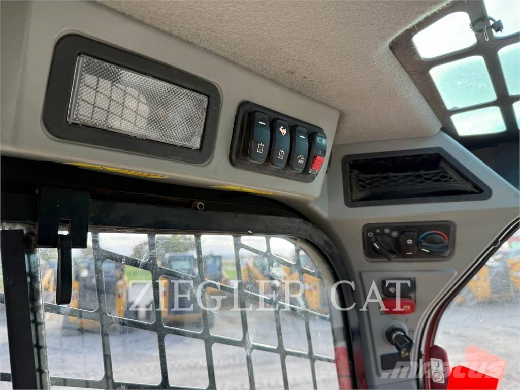 CAT 259D3 Pásové nakladače