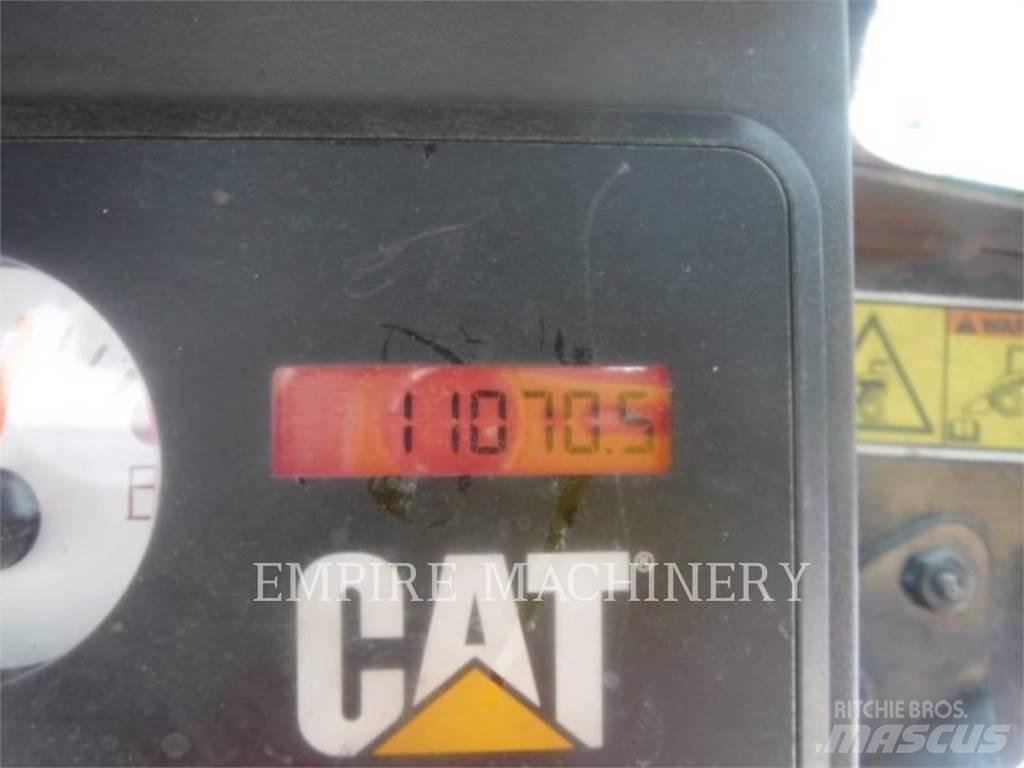 CAT 262C XPS Šmykom riadené nakladače