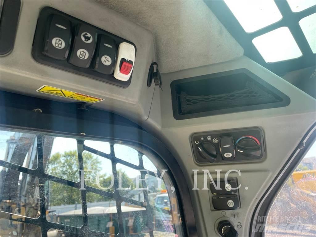 CAT 262D Šmykom riadené nakladače