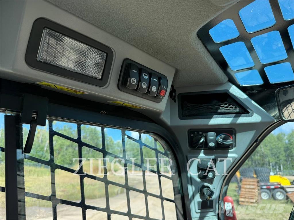 CAT 262D Šmykom riadené nakladače