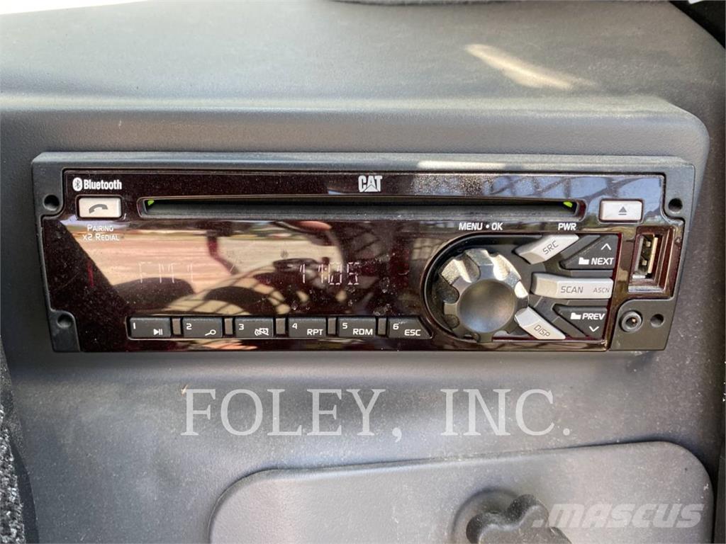 CAT 262D Šmykom riadené nakladače