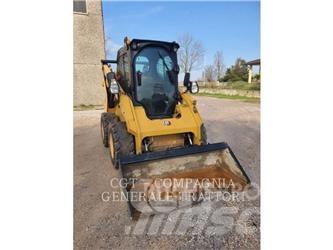 CAT 262D3 Šmykom riadené nakladače