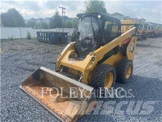 CAT 262D3 Šmykom riadené nakladače