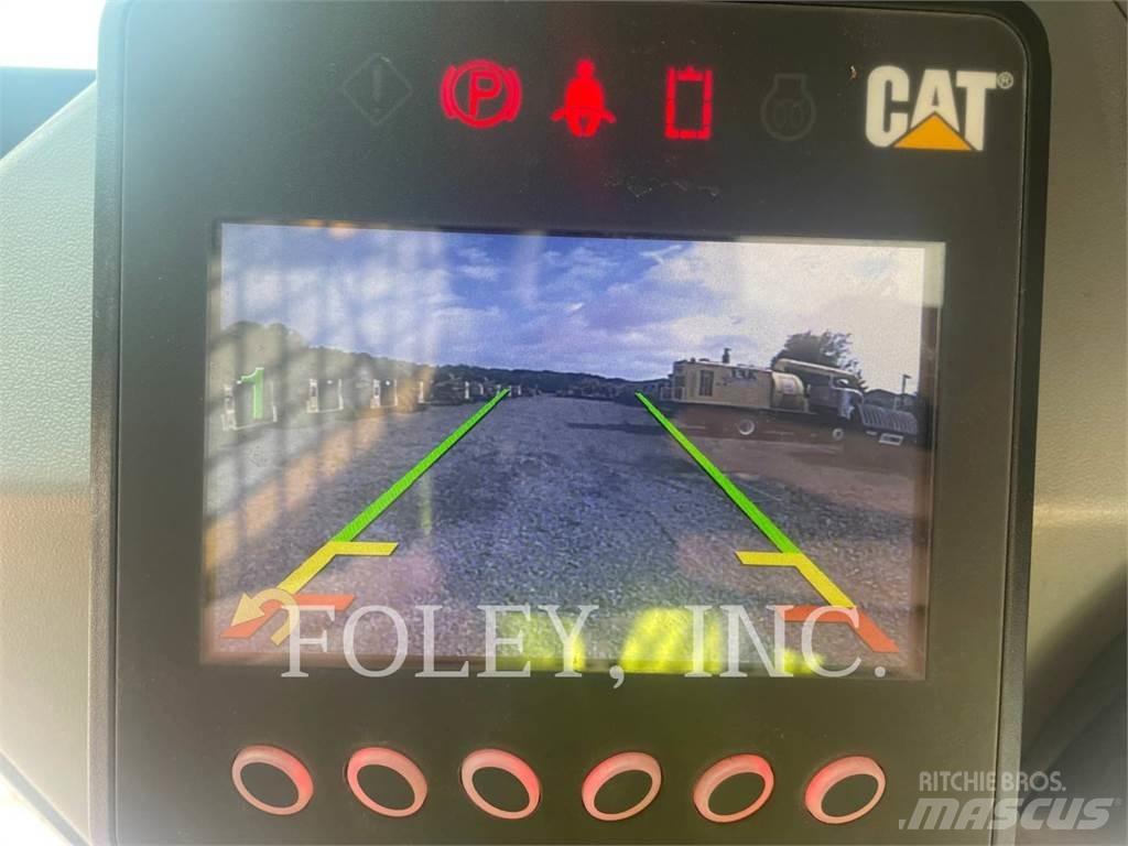 CAT 262D3 Šmykom riadené nakladače