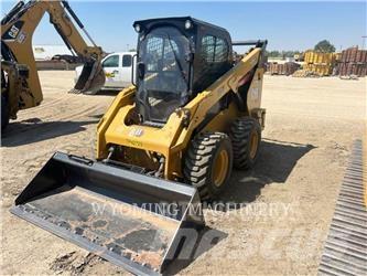 CAT 262D3 Šmykom riadené nakladače