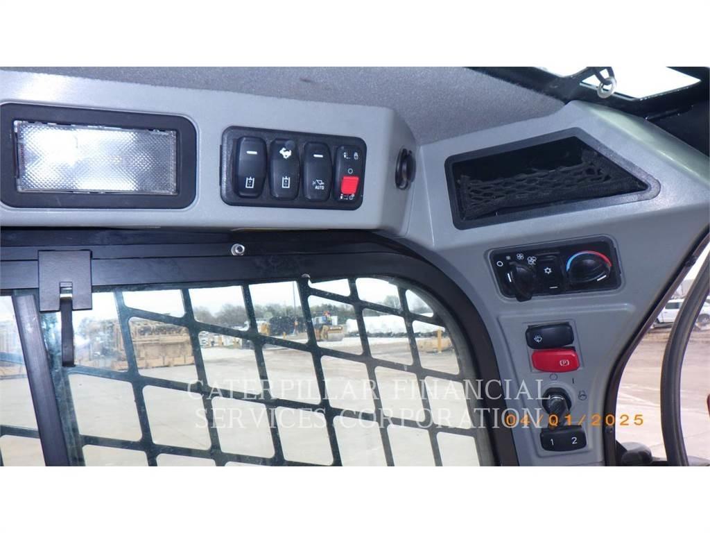 CAT 262D3 Šmykom riadené nakladače