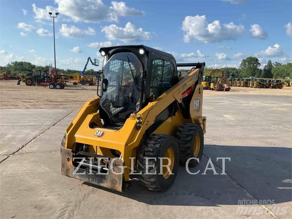 CAT 262D3 Šmykom riadené nakladače