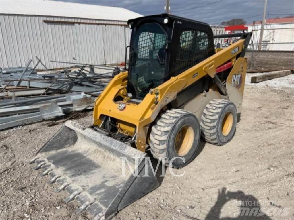 CAT 262D3 Šmykom riadené nakladače