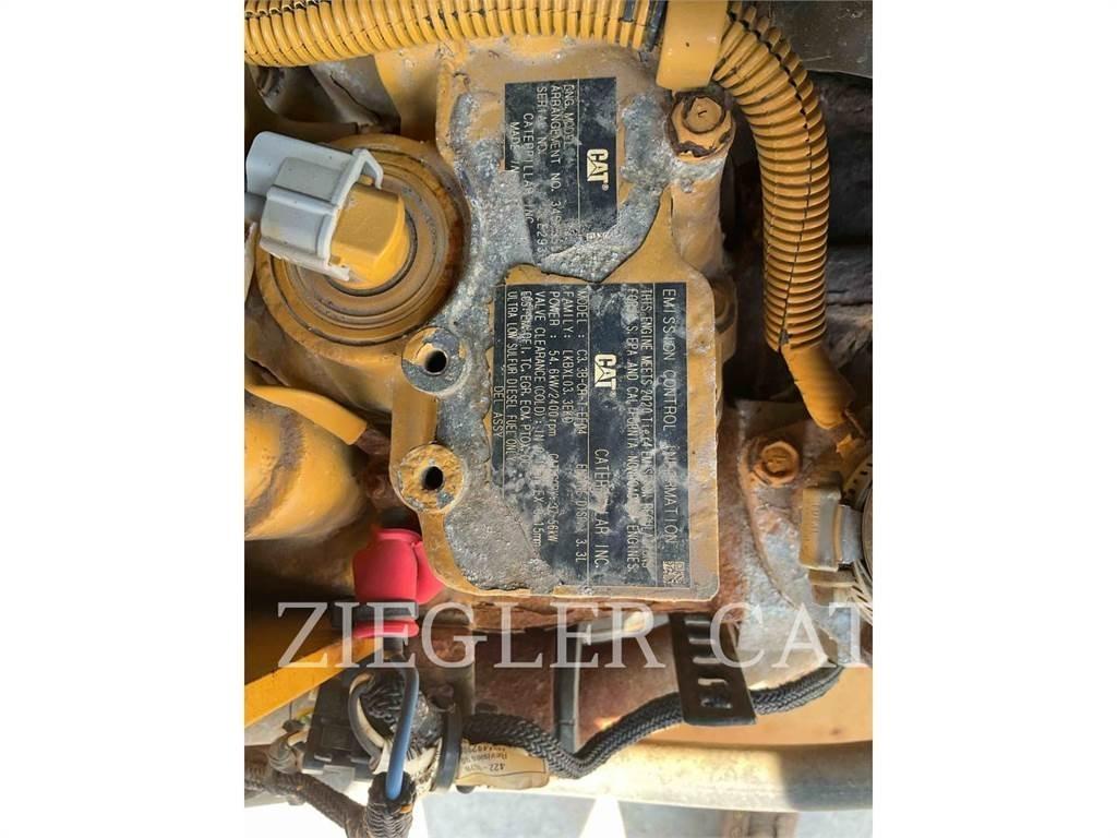 CAT 262D3 Šmykom riadené nakladače