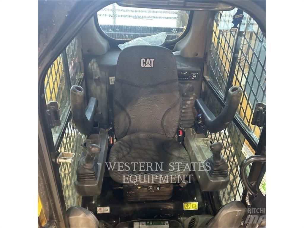 CAT 262D3 Šmykom riadené nakladače