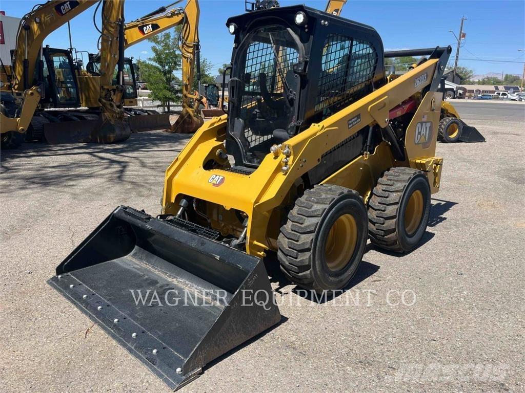 CAT 262D3 Šmykom riadené nakladače