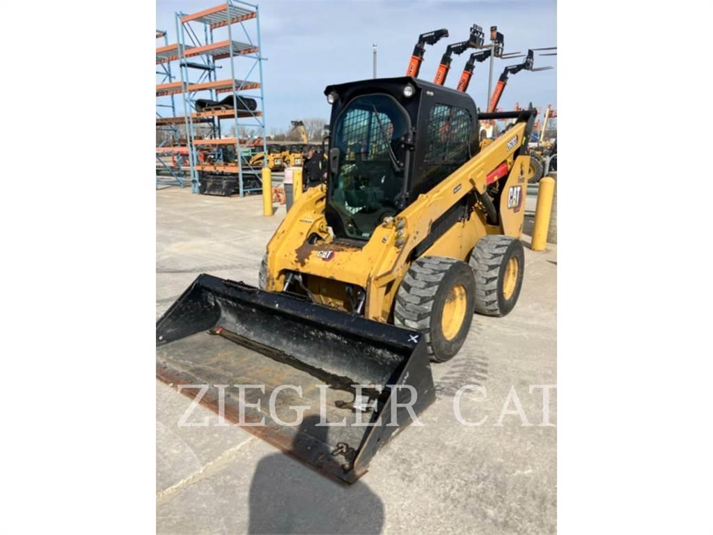 CAT 262D3 Šmykom riadené nakladače