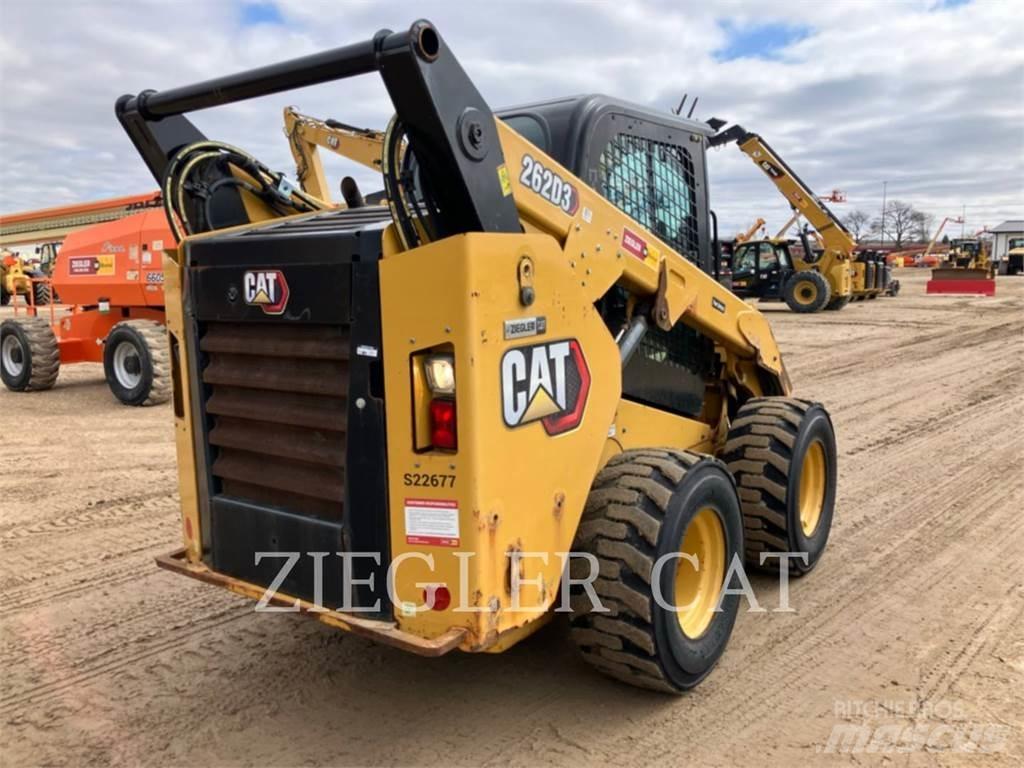 CAT 262D3 Šmykom riadené nakladače
