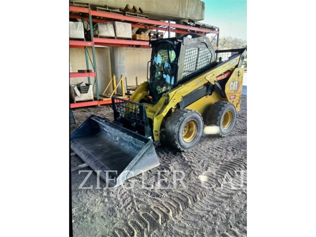 CAT 262D3 Šmykom riadené nakladače