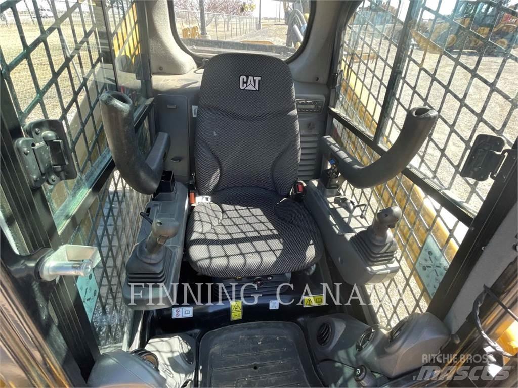 CAT 262D3 Šmykom riadené nakladače