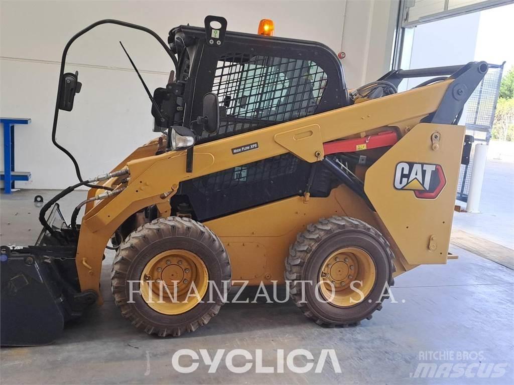 CAT 262D3 Šmykom riadené nakladače