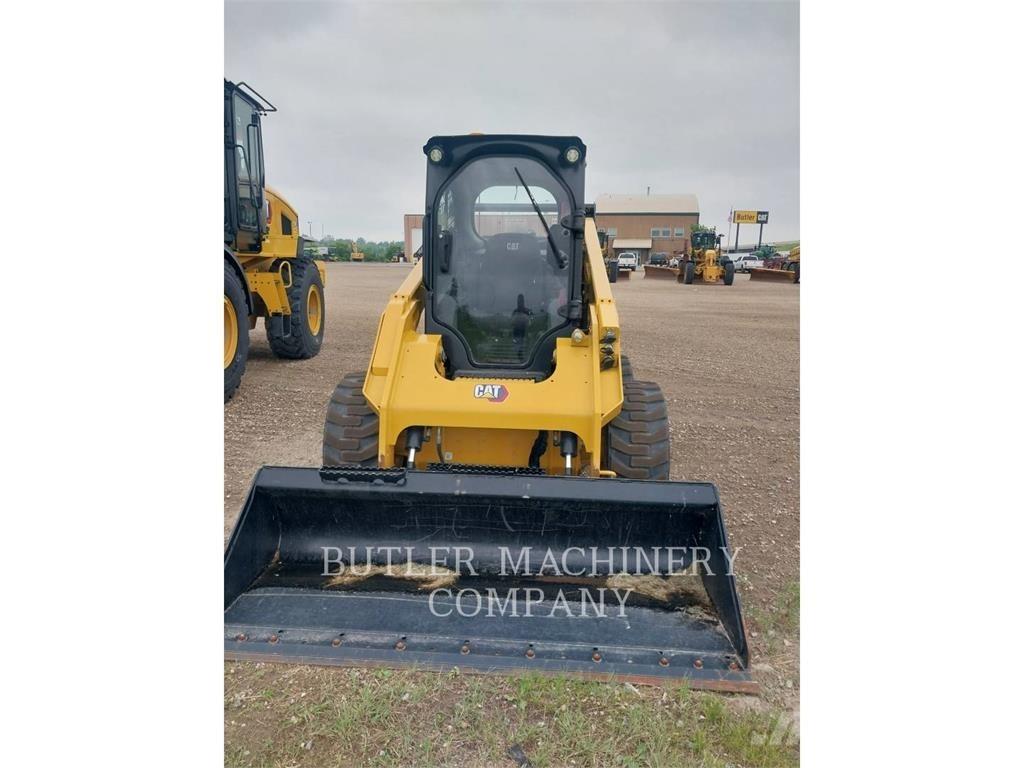 CAT 262D3 Šmykom riadené nakladače