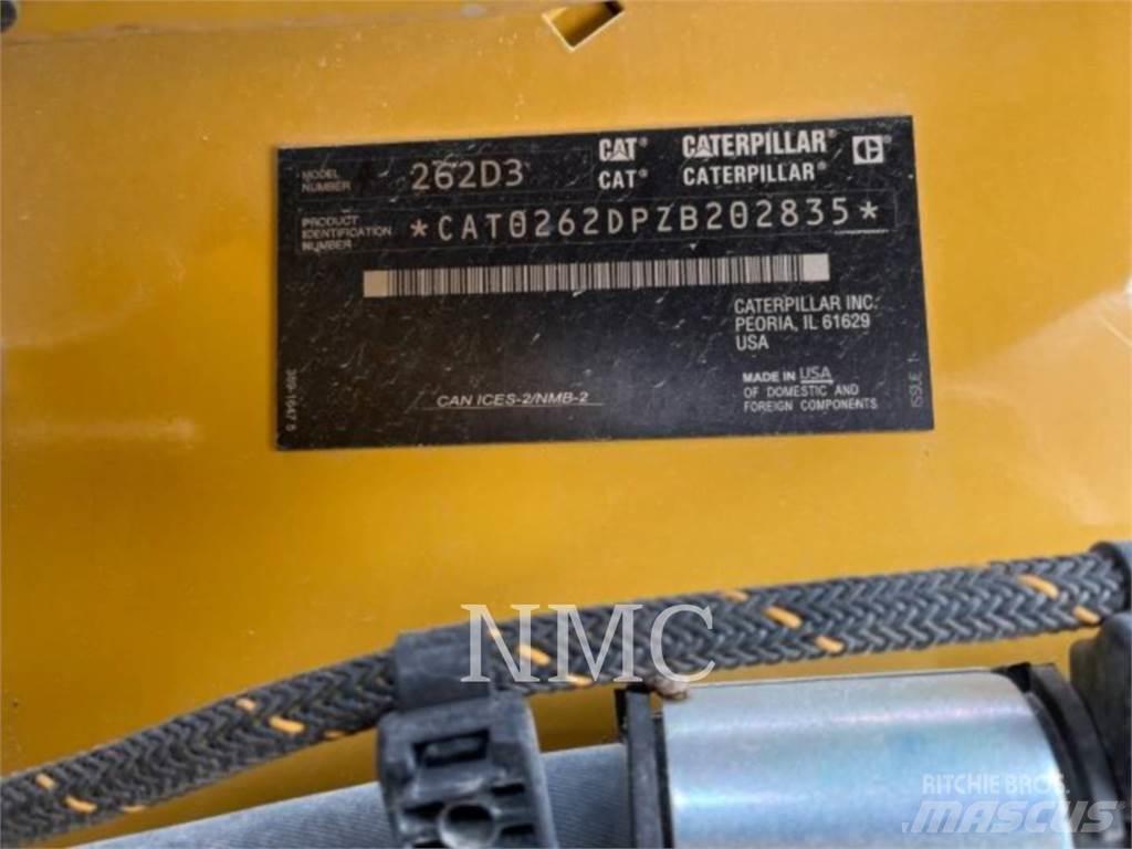 CAT 262D3 Šmykom riadené nakladače