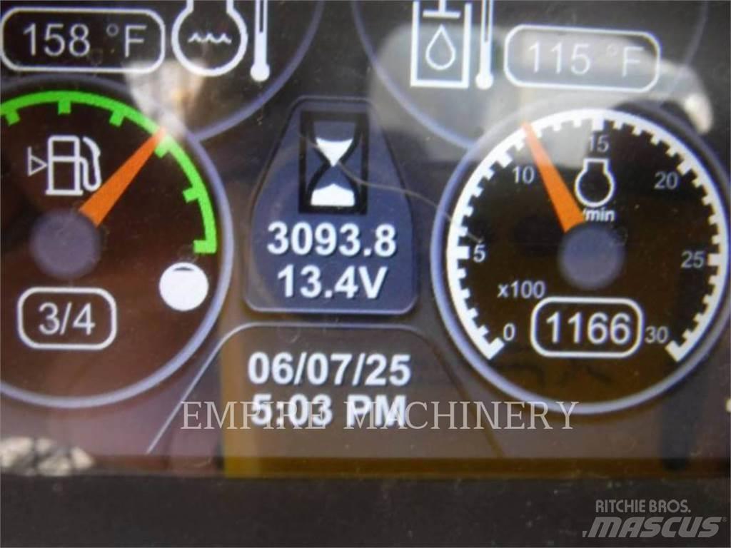 CAT 262D3 Šmykom riadené nakladače