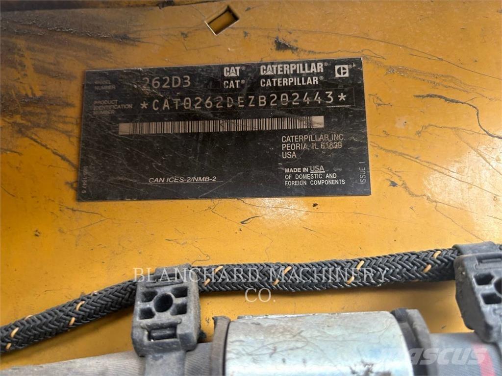 CAT 262D3 Šmykom riadené nakladače