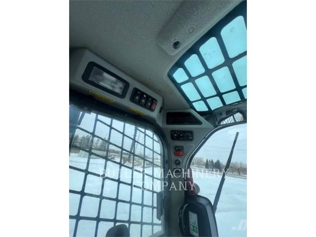 CAT 262D3 C3H2 Šmykom riadené nakladače