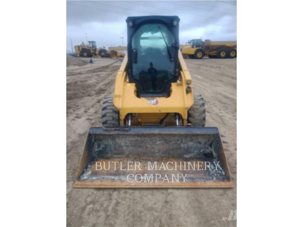 CAT 262D3 C3H3 Šmykom riadené nakladače