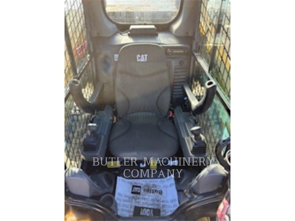 CAT 262D3 C3H3 Šmykom riadené nakladače