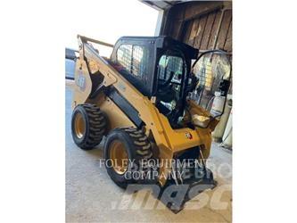 CAT 262D3XPS2C Šmykom riadené nakladače