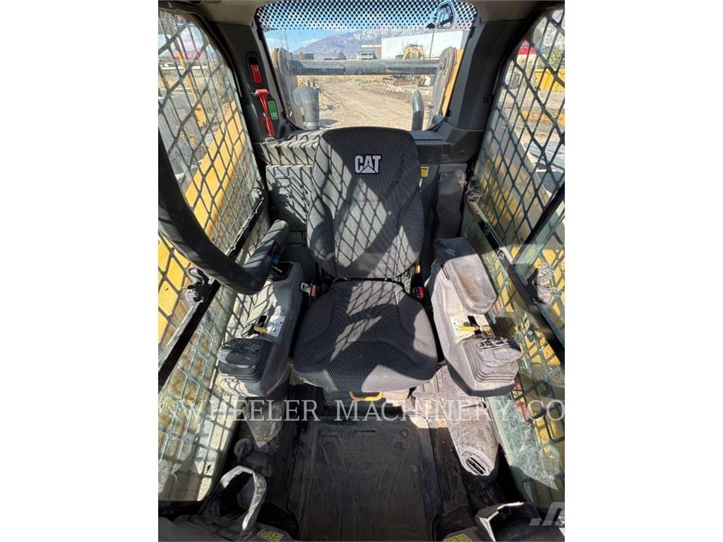 CAT 265 C3H2 Pásové nakladače