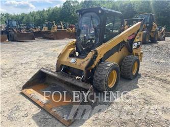 CAT 272D2 Šmykom riadené nakladače