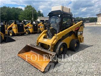 CAT 272D2 Šmykom riadené nakladače