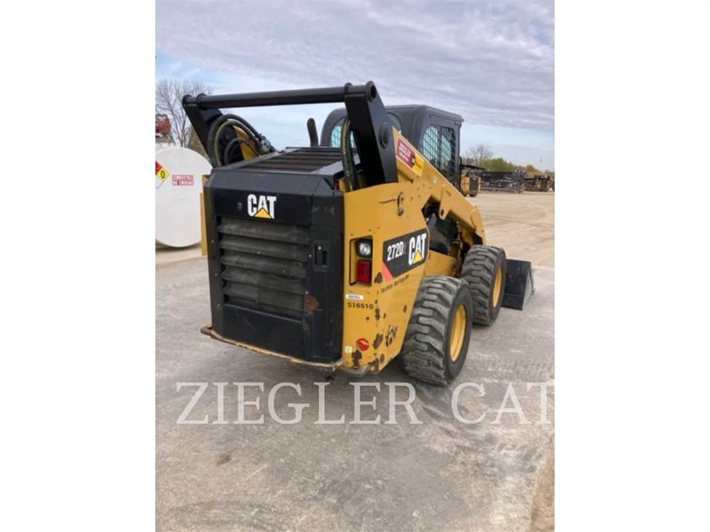 CAT 272D2 Šmykom riadené nakladače