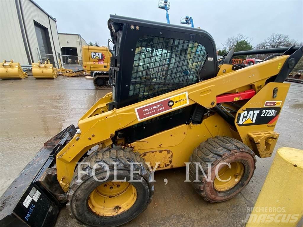 CAT 272D2 Šmykom riadené nakladače