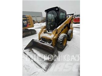 CAT 272D3 Šmykom riadené nakladače