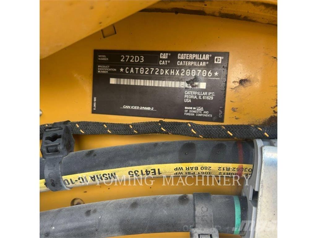CAT 272D3 Šmykom riadené nakladače