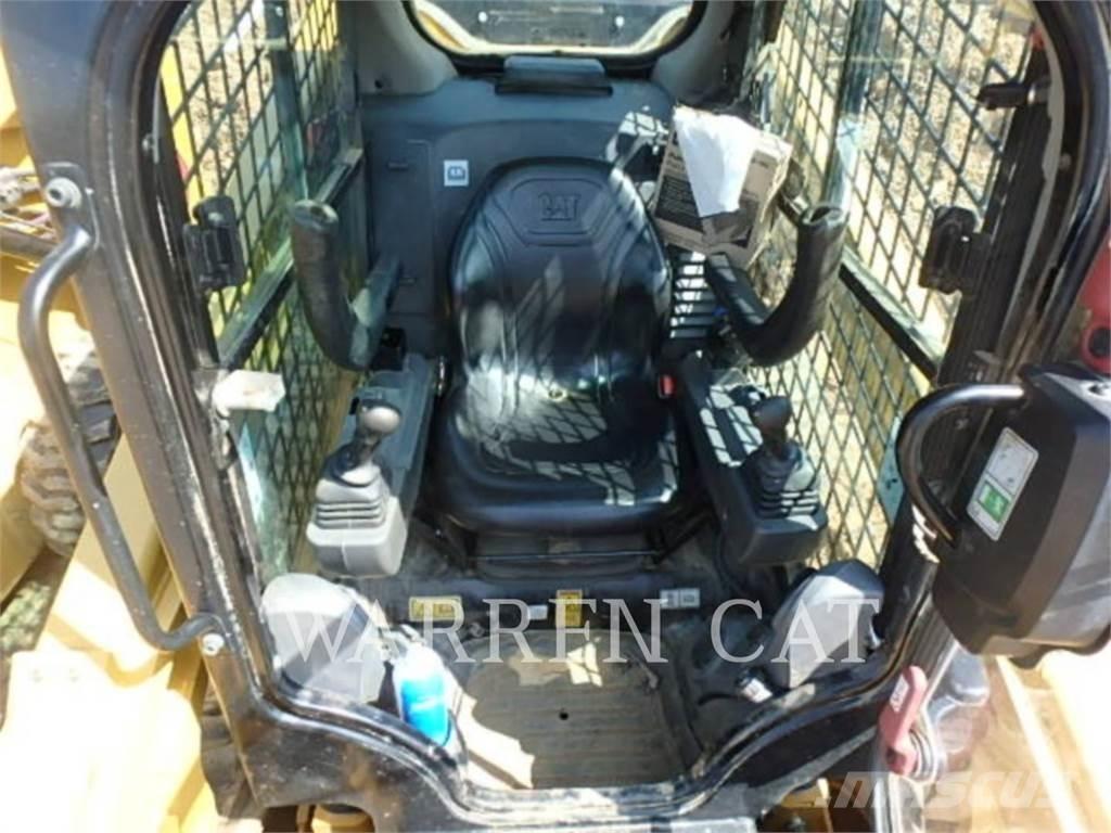 CAT 272D3 C3H1 Šmykom riadené nakladače