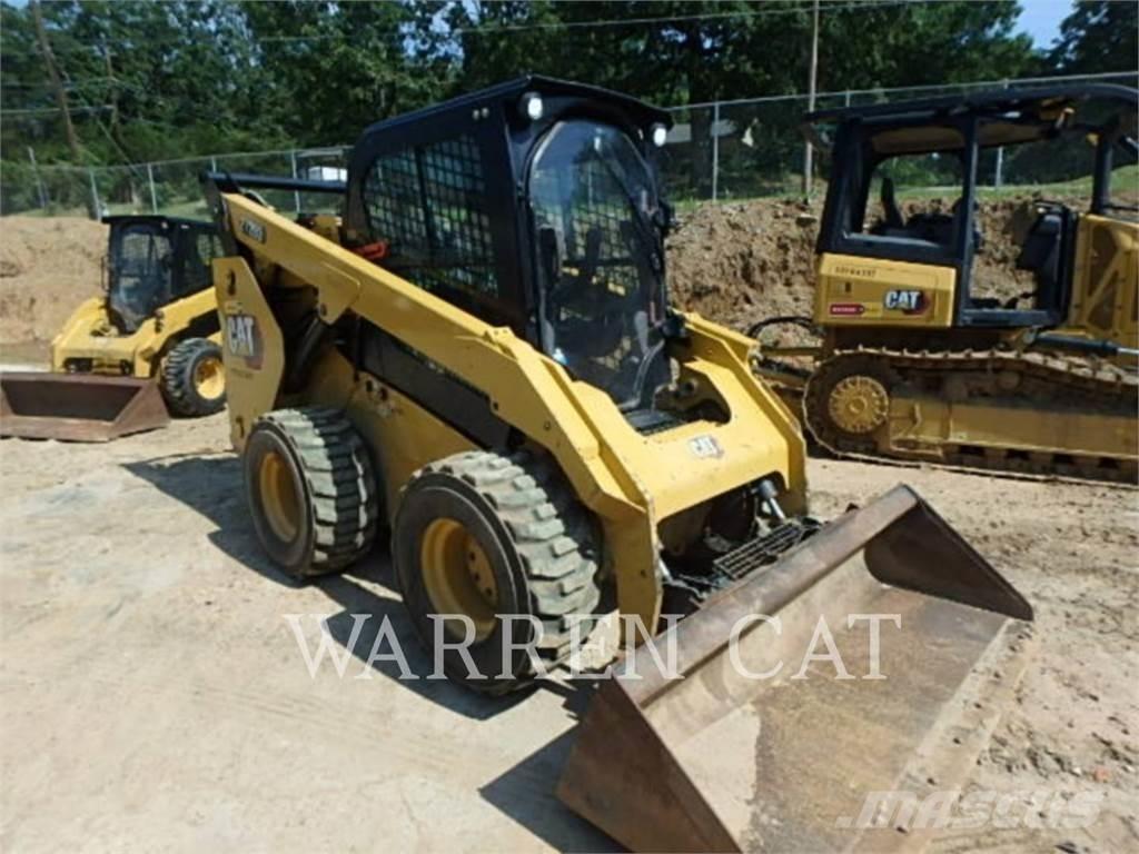 CAT 272D3 C3H1 Šmykom riadené nakladače