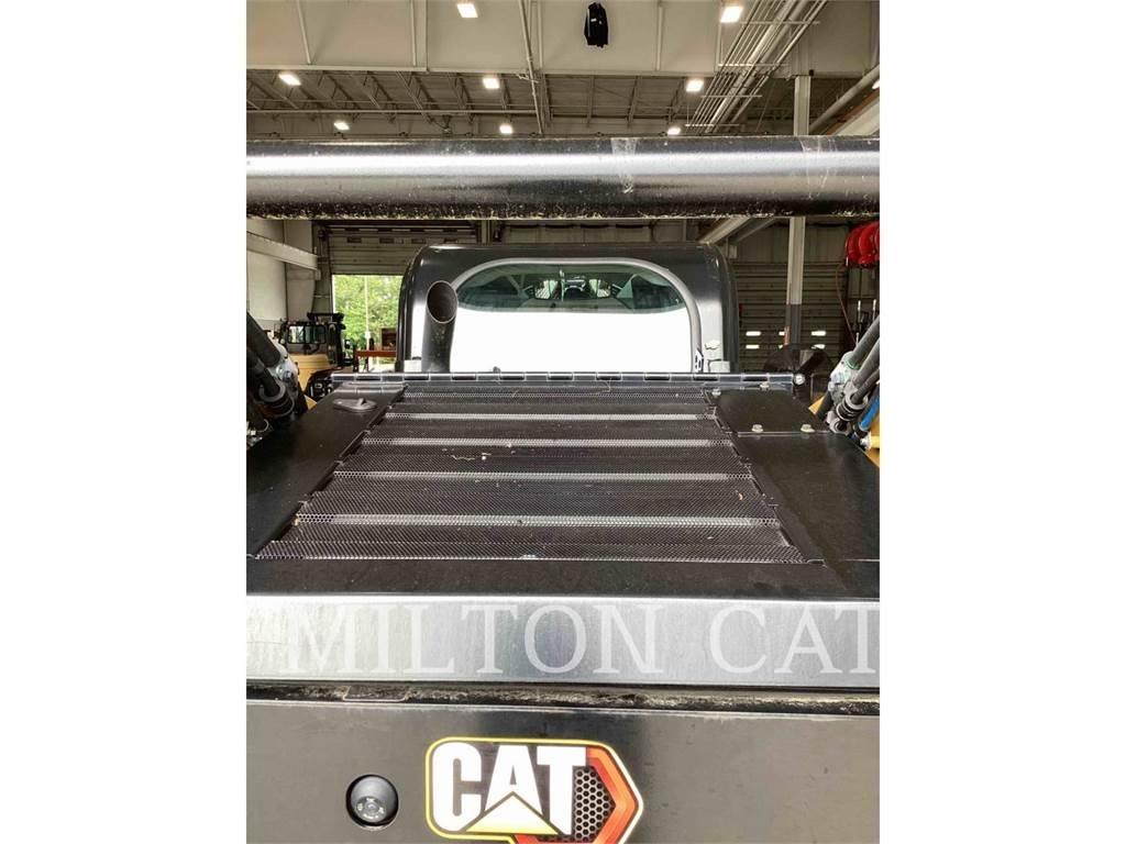 CAT 272D3XE Šmykom riadené nakladače