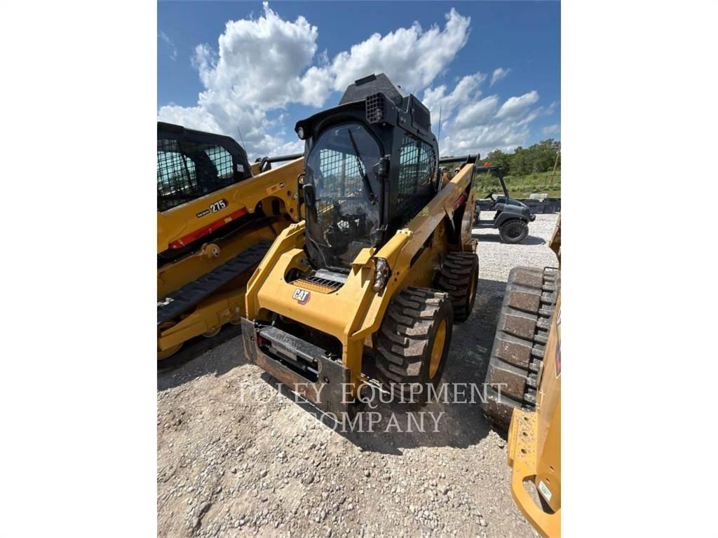 CAT 272D3XPS2C Šmykom riadené nakladače