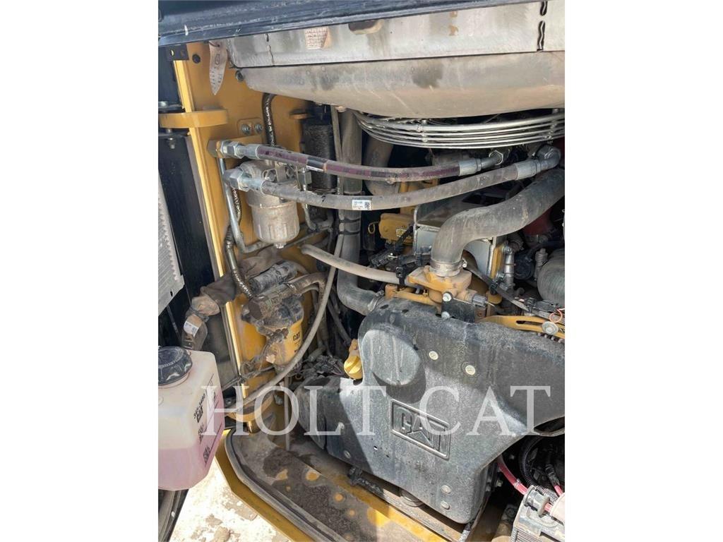 CAT 299D XHP Šmykom riadené nakladače