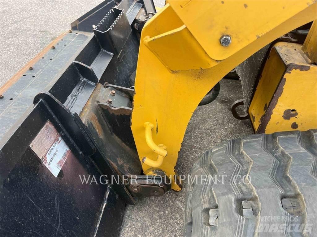 CAT 299D2XHP Pásové nakladače