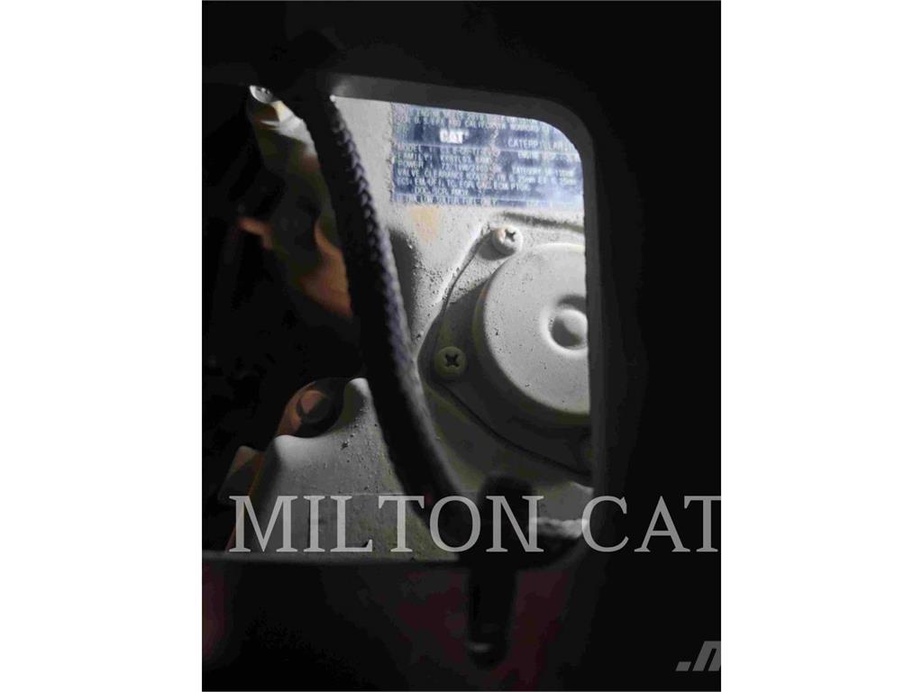 CAT 299D3 Šmykom riadené nakladače