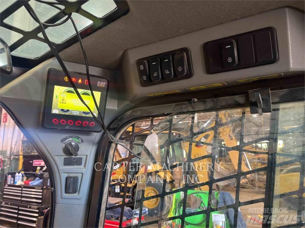 CAT 299D3 Šmykom riadené nakladače